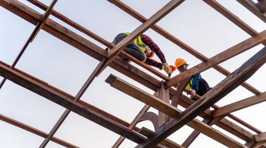 Professional gutter cleaning services in Rule, TX